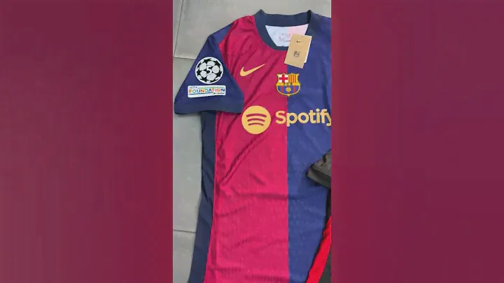 Unveiling the Stunning Barcelona 2024/25 Jersey!